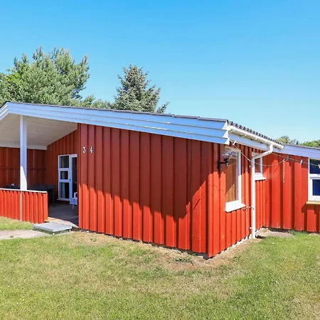 6 Person In Bindslev-by Traum